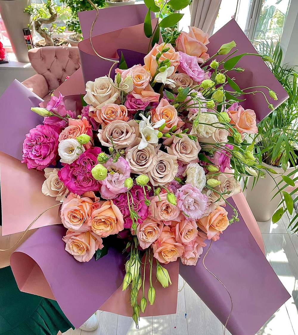 Buchet flori vesel J'Adore